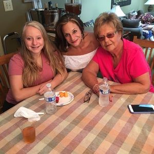 Meet your Posher, Nicole